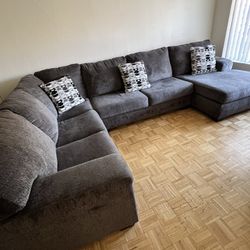 Sectional Couches Grey Fabric  90" x 140" x 65"