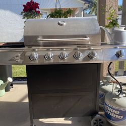 Five Burner Grill On Gas