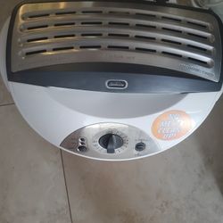 New Sunbeam Rocket Indoor Grill Grill Fresh Or Frozen Foods In Minutes  Has Black Lines On Steaks As A Grill Great For Condo Or Dorm 