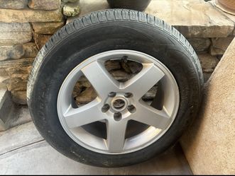 P215/65R17 28T 2010 dodge challenger rim &tire