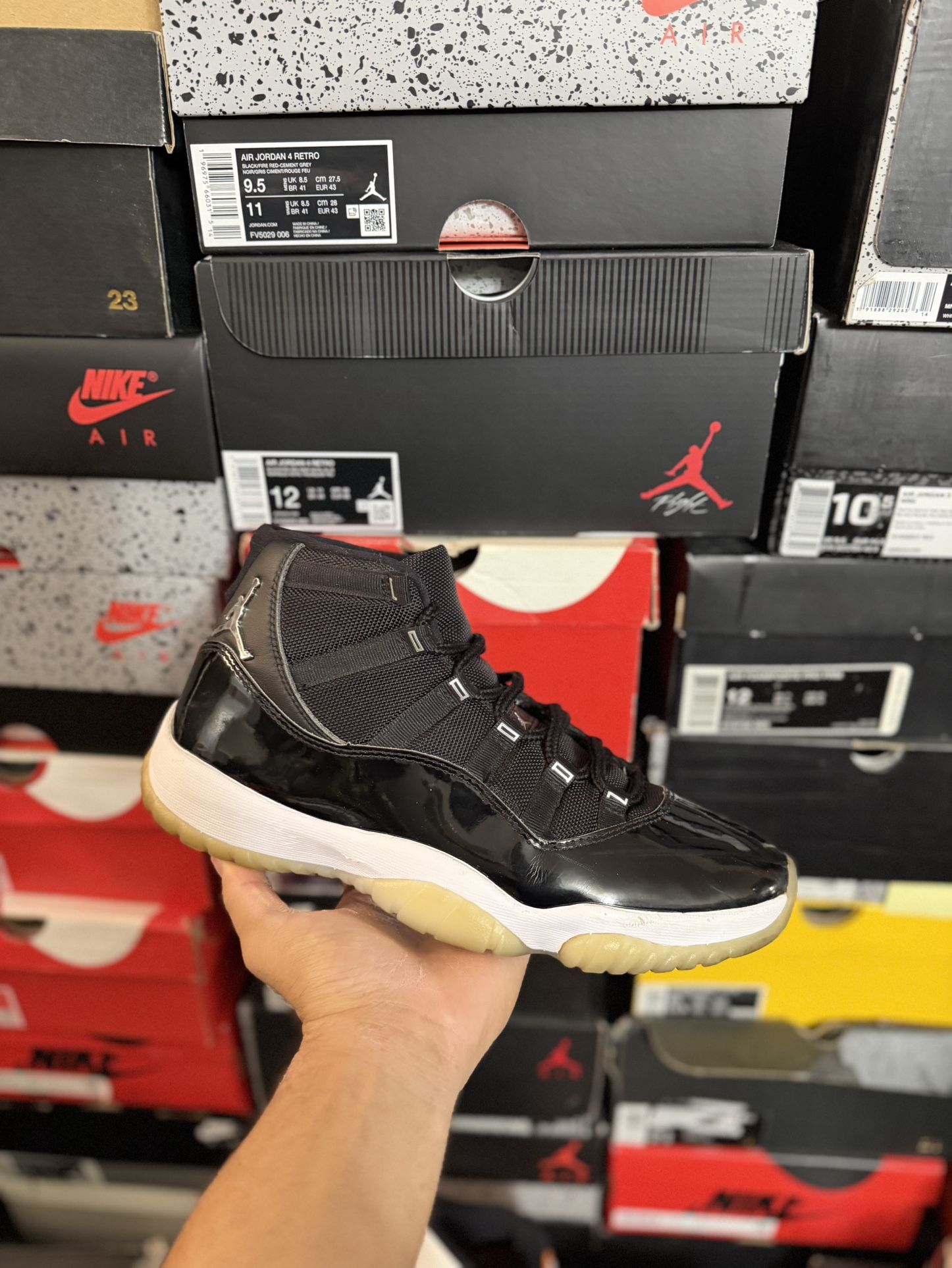 Jordan Jubilee 11s size 10 USED 