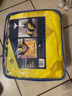 Club América Queen Reversible Comforter Set