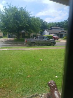 2004 toyota tundra motor & transmission$1500.or the whole truck for $3500..