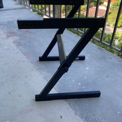 Key Board. Piano Stand. Z Modei Gator  Frames Work. Almost New