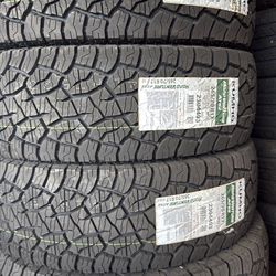 265/70/17 Kumho tires 🛞