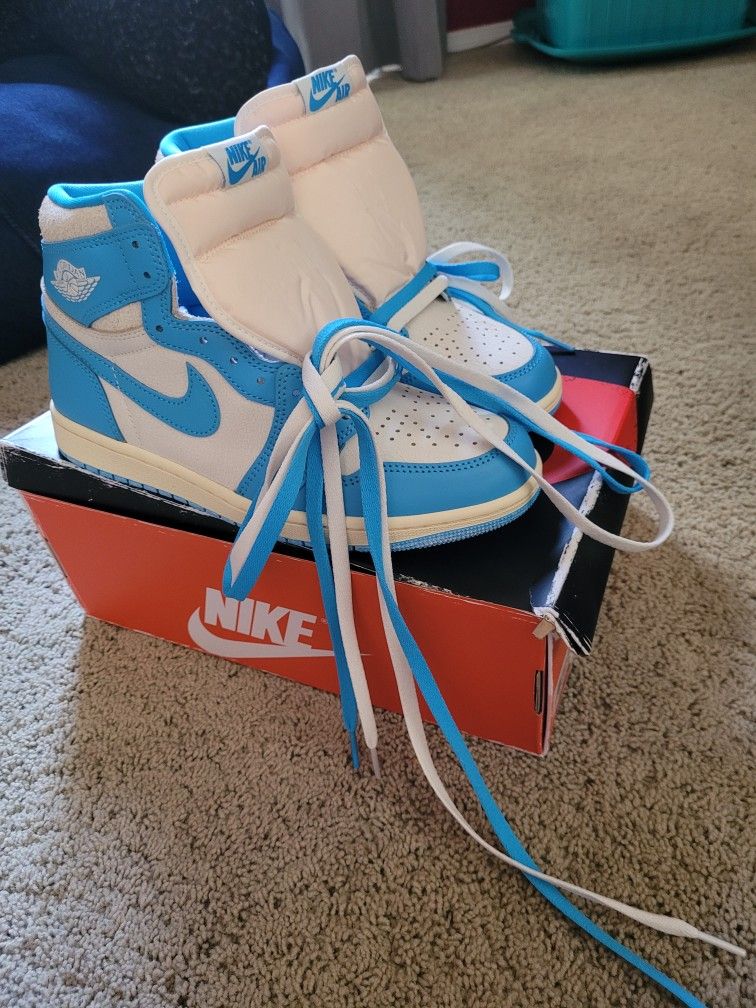 New - Never Worn - Men's 7.5 Air Jordan Retro 1 High OG - Dark Powder Blue