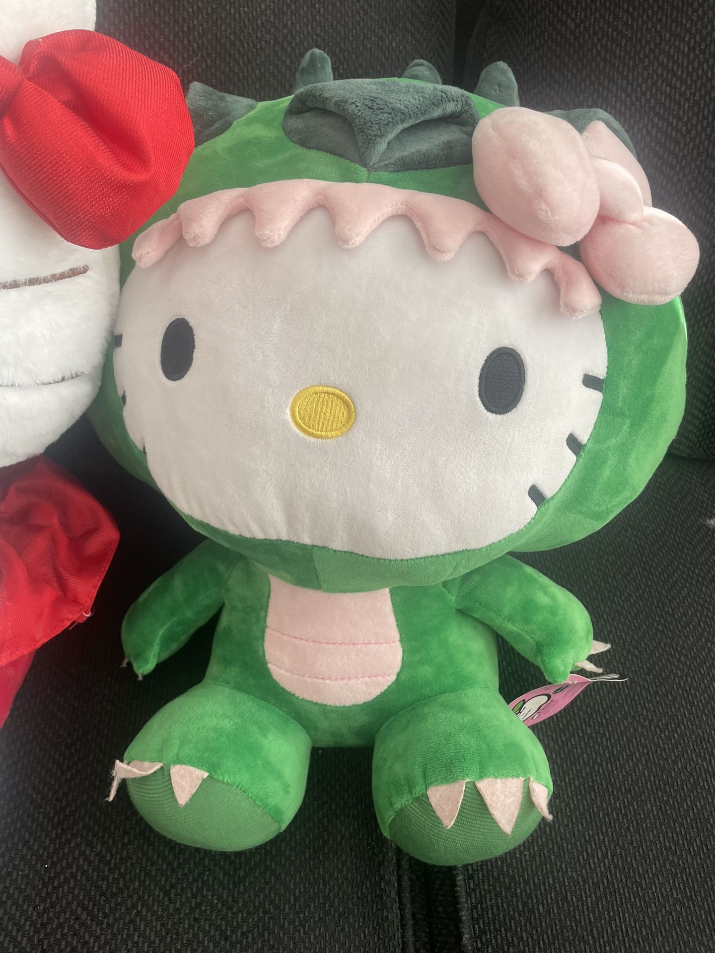 Hello Kitty Plushie And Christmas Kuromi