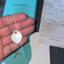 Tiffany’s Return to Tiffany-Heart Tag Pendant Necklace in Silver, Medium