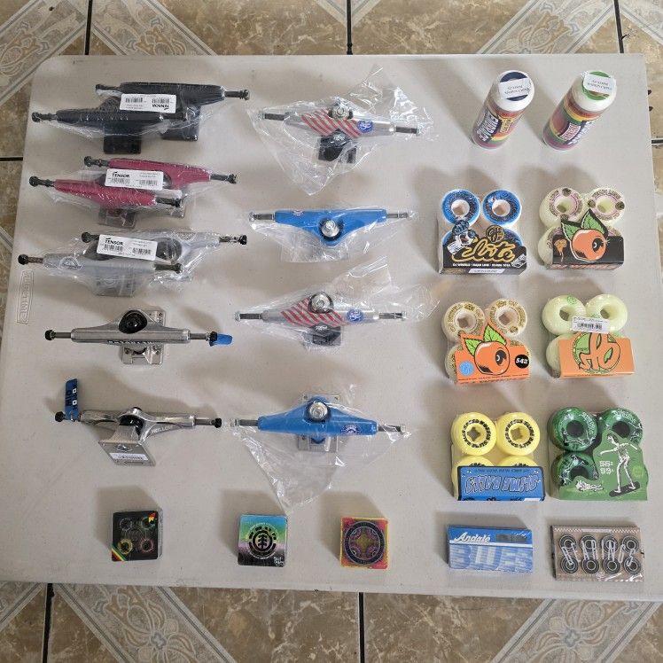 SKATEBOARDS TRUCK WHEELS BEARING AND MORE DIFFERENT PRICES