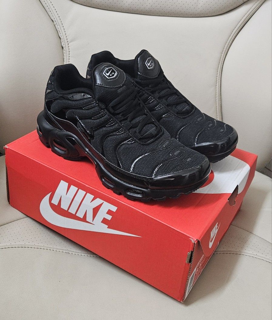 Nike Air Vapormax Plus