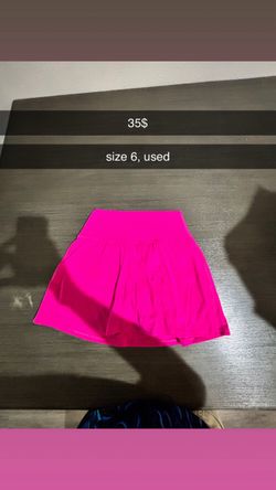 Lululemon Pink skirt