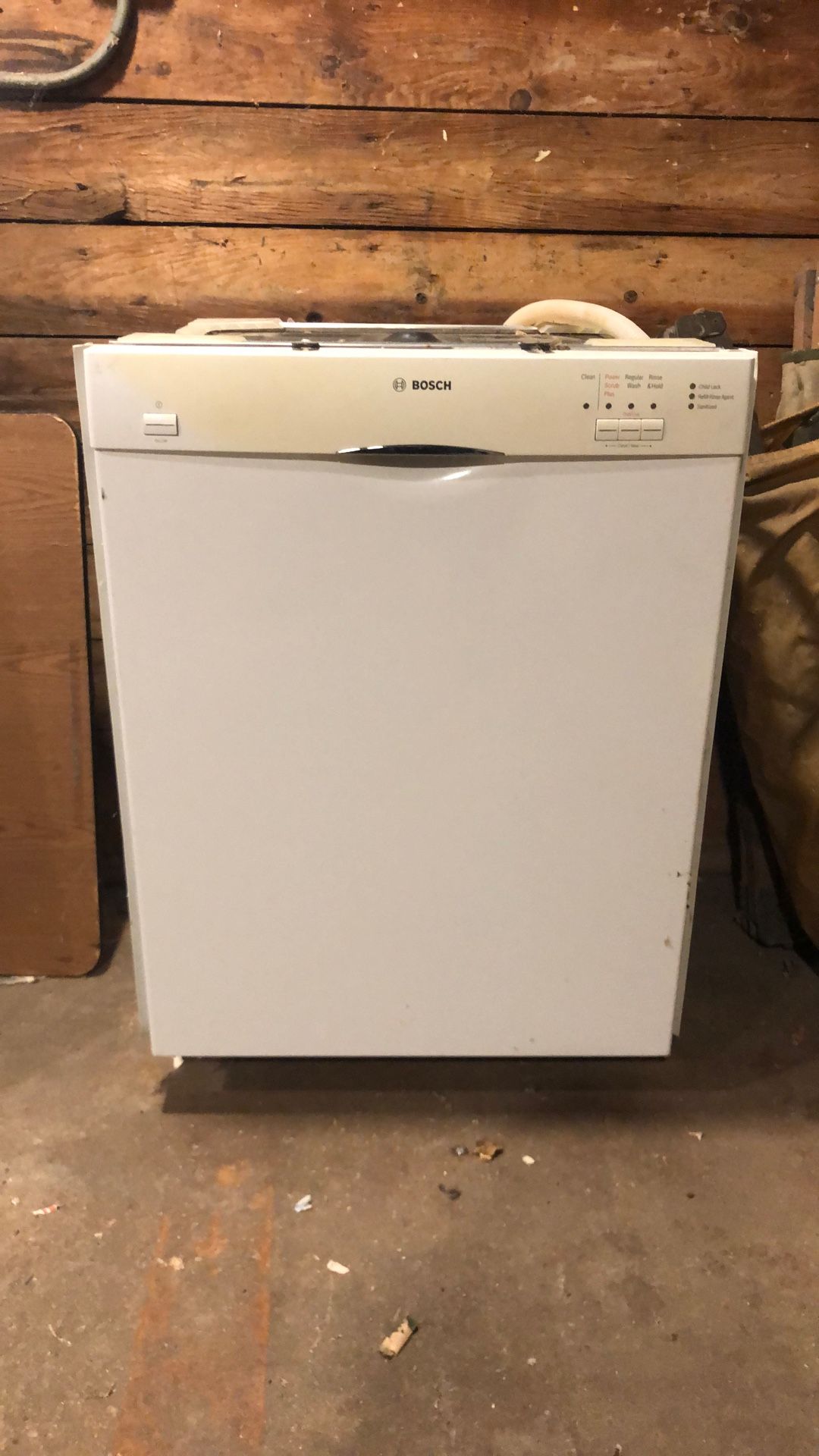 Bosch Dishwasher - Used In great Condition, 23Lx23Wx33H in