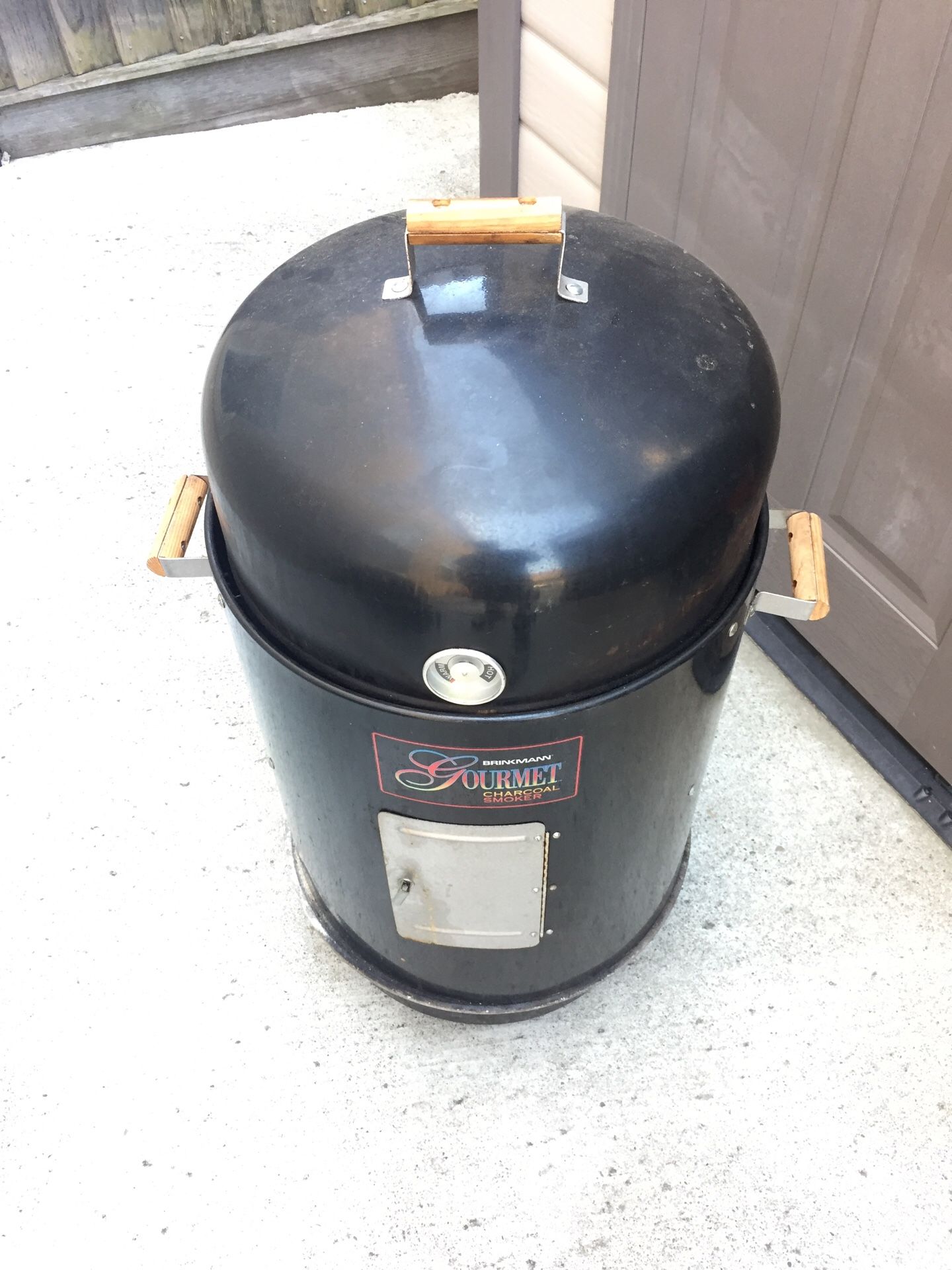Brinkmann Gourmet Charcoal Smoker