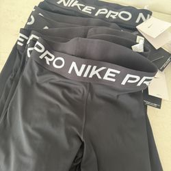 Nike Pro 