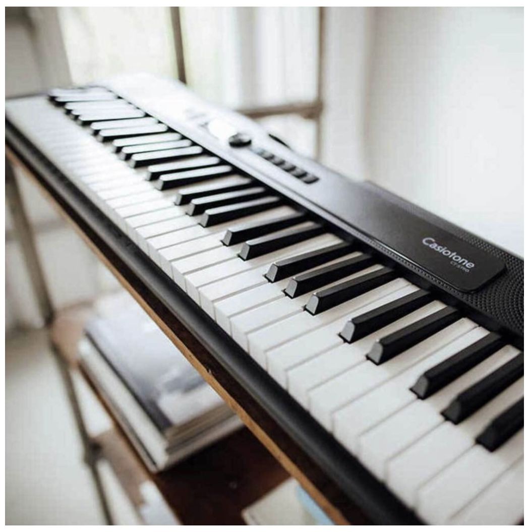 Casio Casiotone CTS190 61Key Portable Keyboard Bundle for Sale in