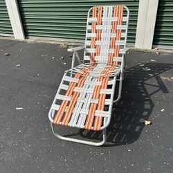 Vintage Mid-Century Modern Aluminum Folding Web Lawn Beavh Patio Chair
