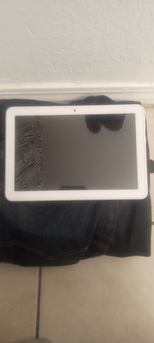 Practically Brand New Fire HD 8 Tablet For Sale.