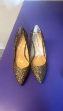 Jessica Simpson high-heel 7.5