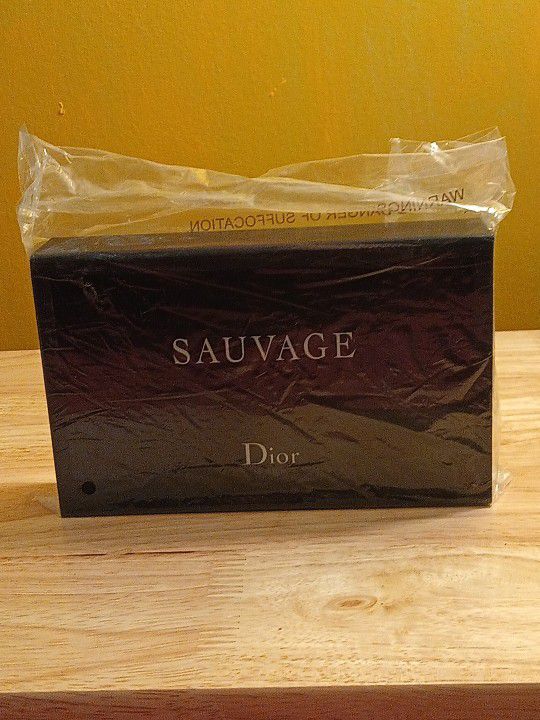 Sauvage Dior Authentic Brand New Mens 4 Pc Concentrated Set Sealed Reusable Box 