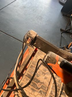 Great condition of a Wet tile saw