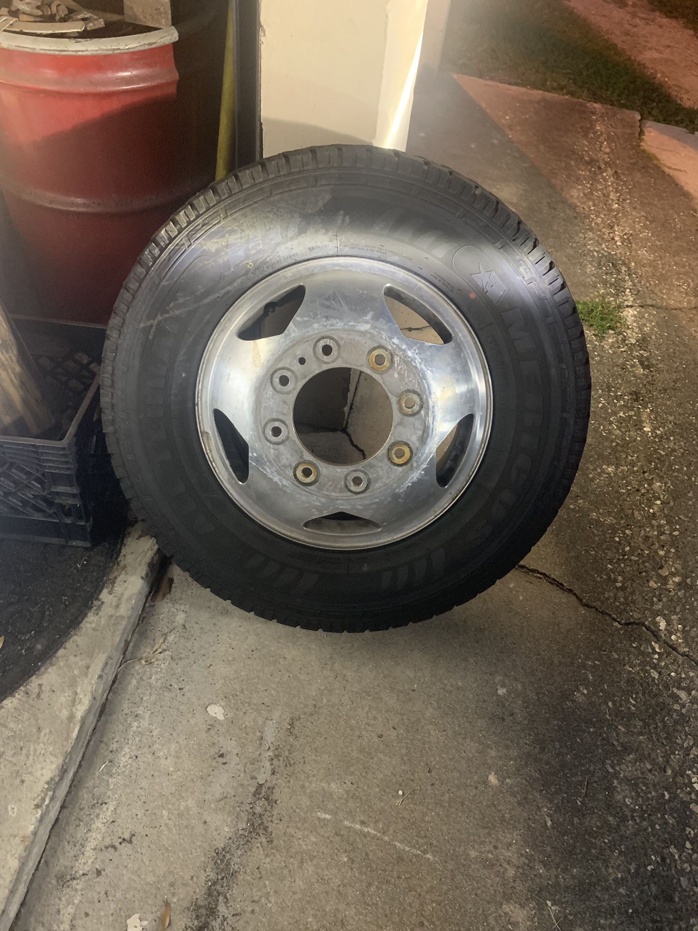 chevy dually wheels and tires(2018)