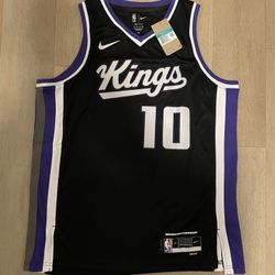 Sacramento Kings DeMar DeRozan Nike Swingman Jersey - Men’s XL