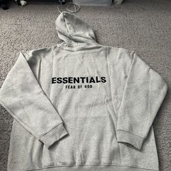Essential Hoodie 