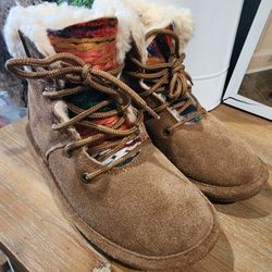 Girls Size 1y Super Soft Warm Boots