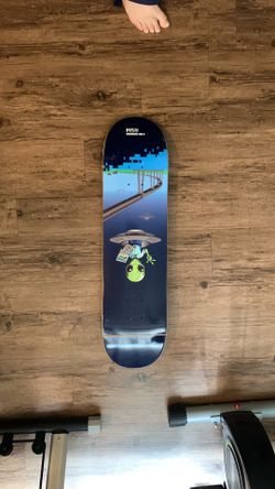 Alien theme skateboard (RSM)