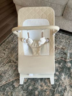 Baby Delight portable bouncer