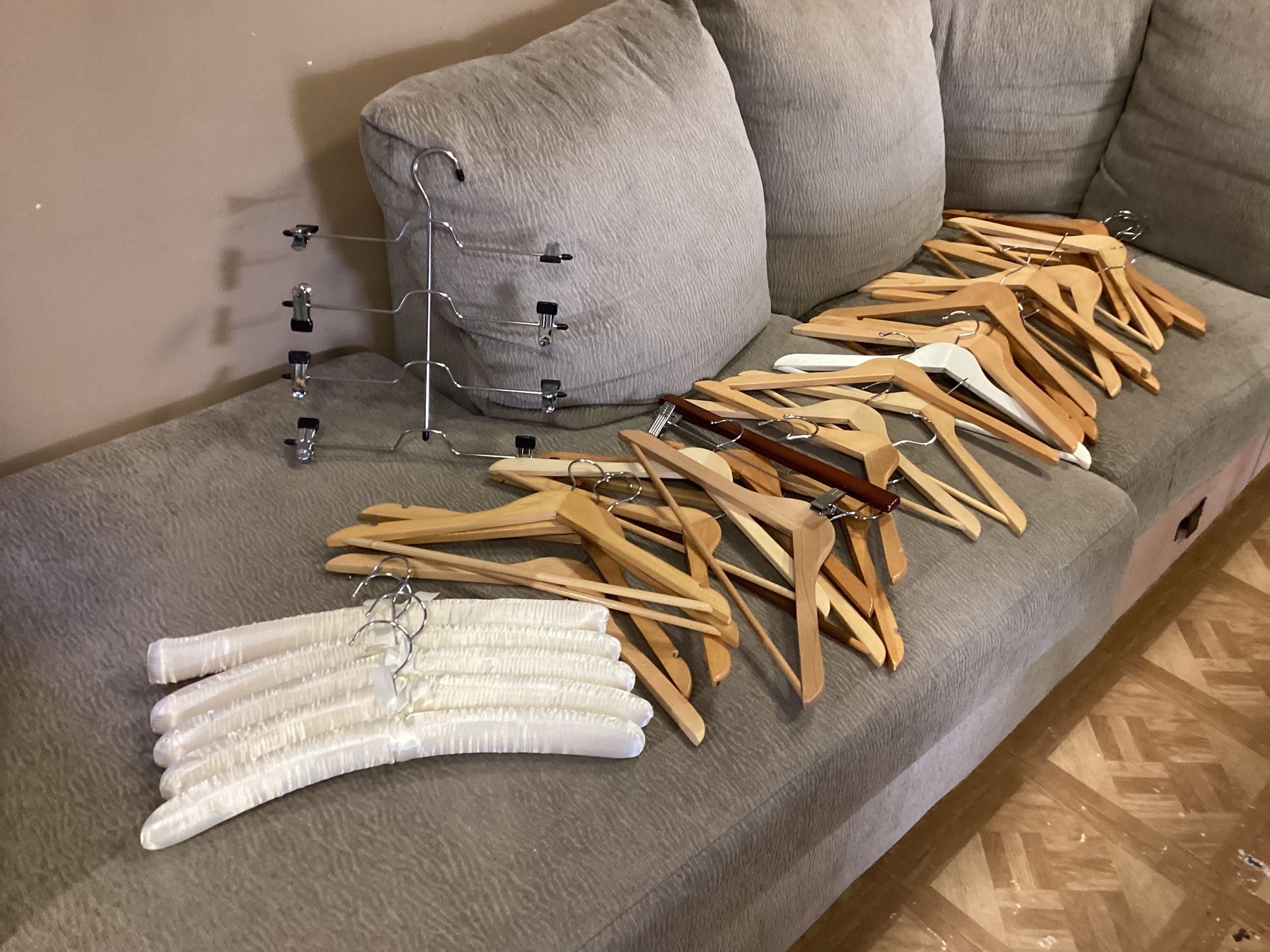 CLOTHES HANGERS