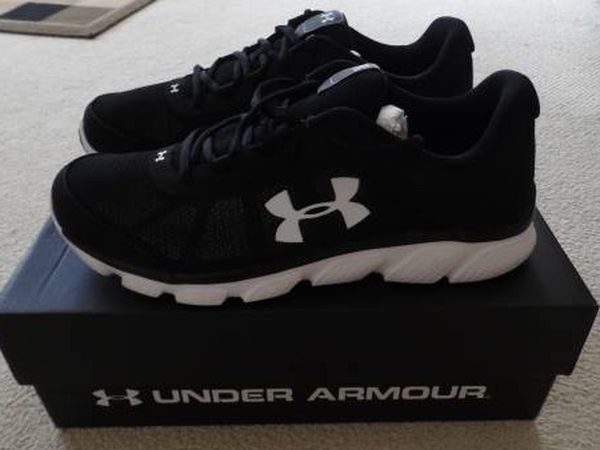 Under Armor Tennis/Running Shoes