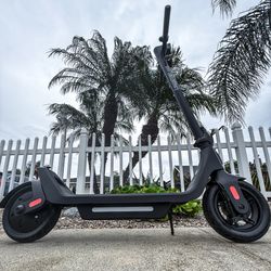 Electric scooter