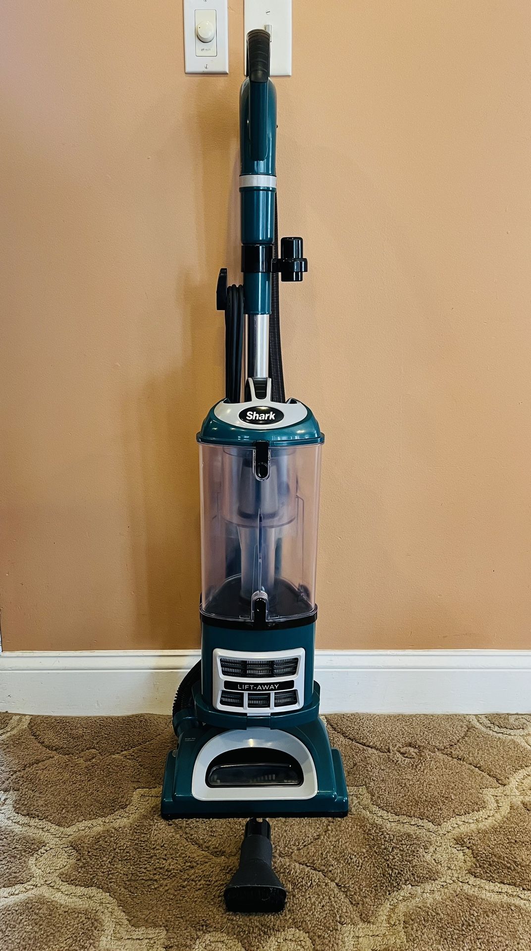 Shark Navigator Lift Away, Vacuum Cleaner