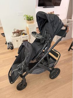 UPPABABY VISTA V2, Jake, Black + add ons!