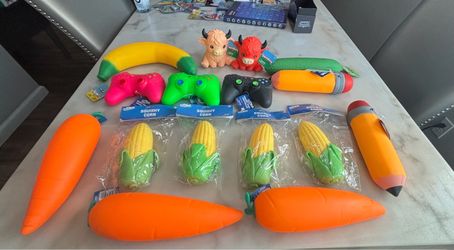 Jumbo toymendous squishys and squeezy squishys
