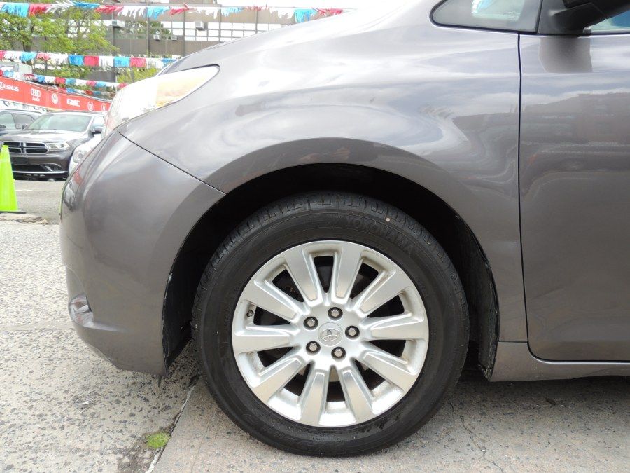 2014 Toyota Sienna