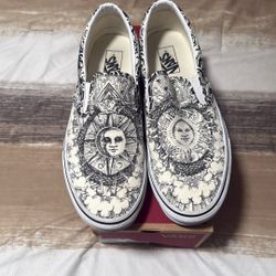 Vans Classic Slip On Ouroboros  Black And White Mens Size 11