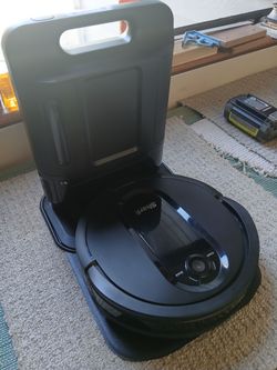 Shark IQ robotic vaccum