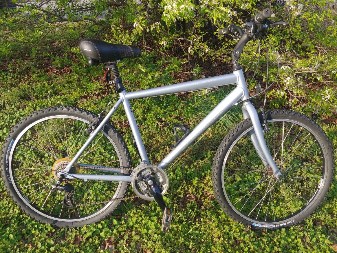 19 Inch Specialized Expedition Bike