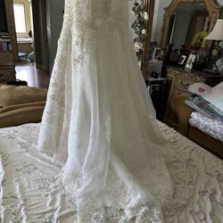 Wedding Dress/Ivory