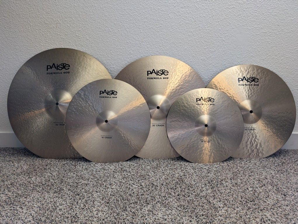 Paiste Formula 602 Modern Essentials Cymbal Set