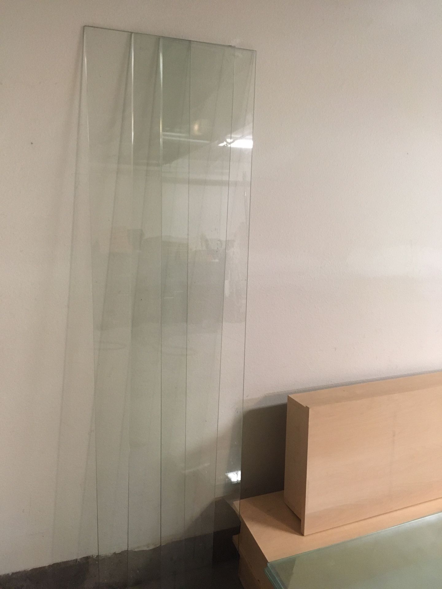2 Glass shelves for display