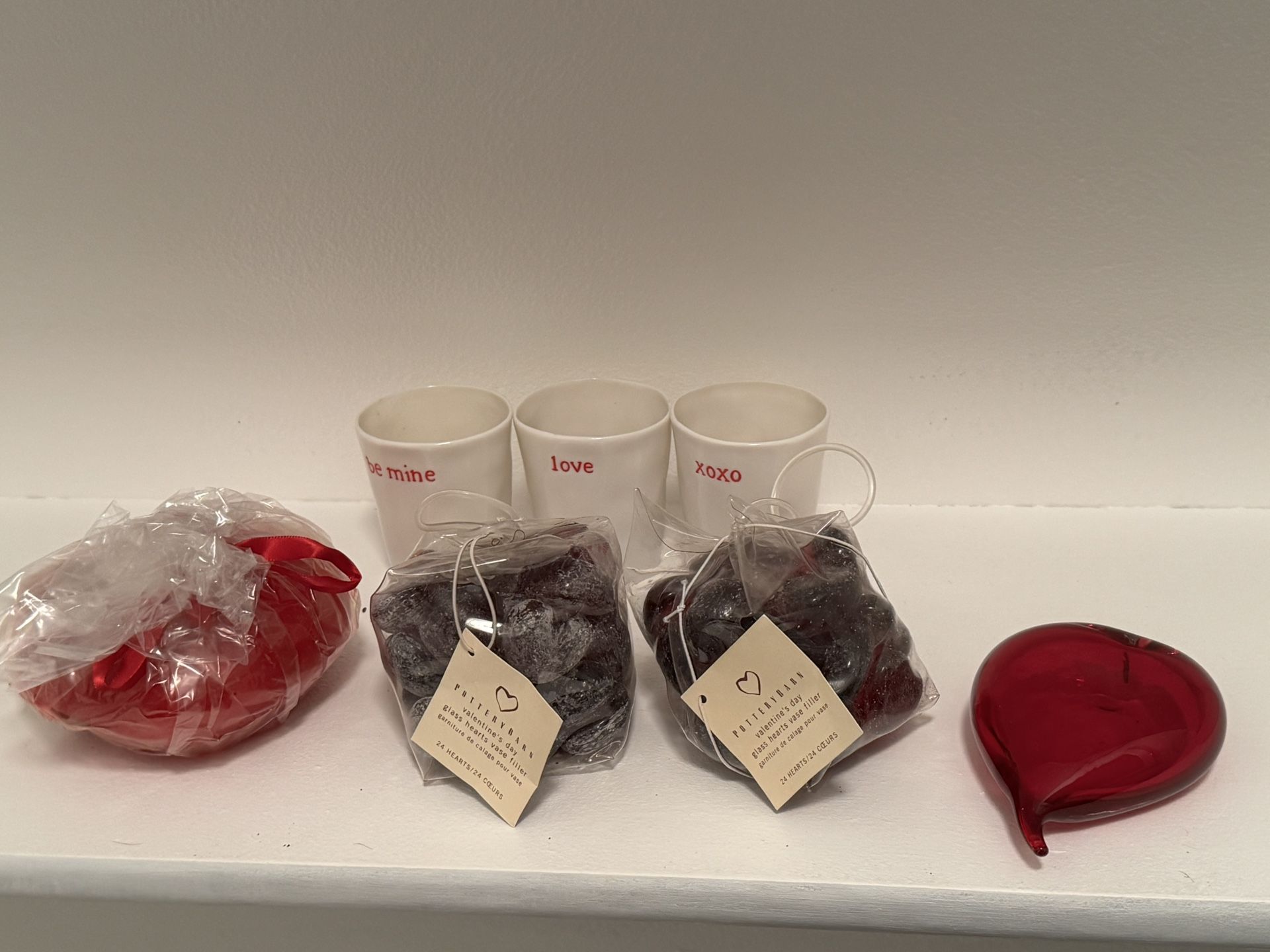 Pottery barn, Valentine’s Day assortment
