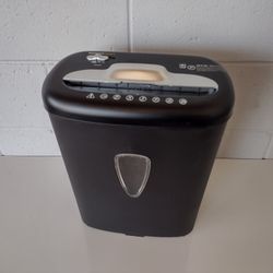 AMAZON BASICS PAPER SHREDDER TESTED WORKING