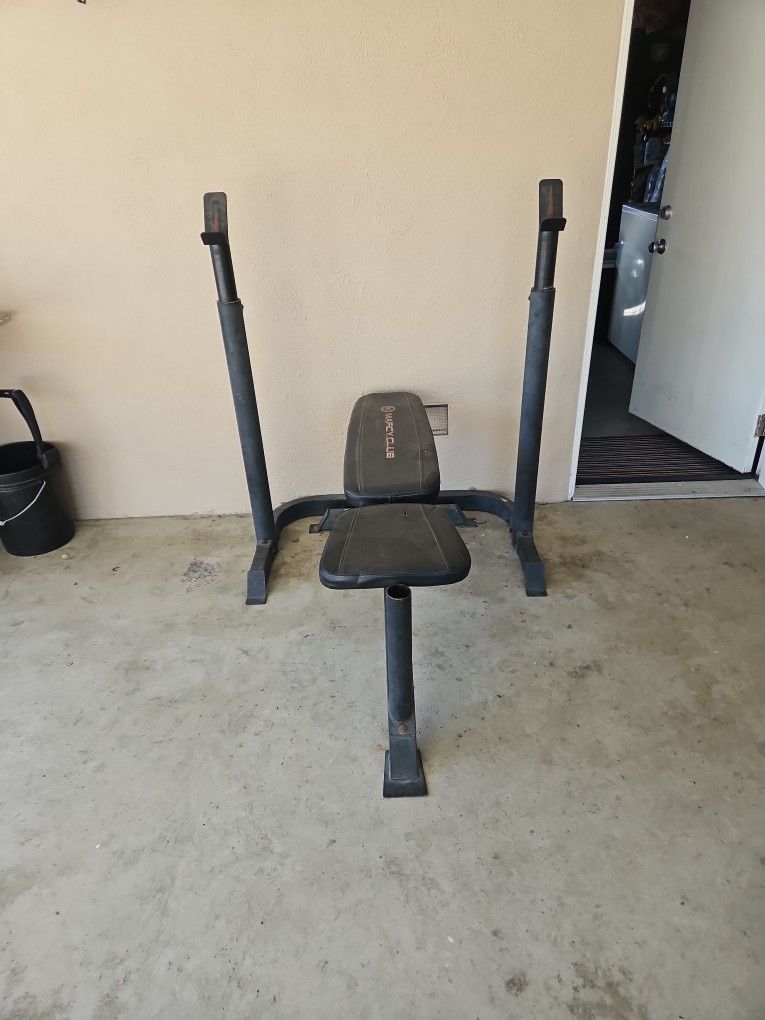 Weight Bench