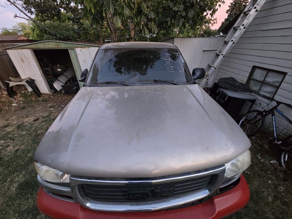 99 Gmc Front