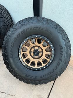 6x135 17x9 Method Racing rims wheels and tires with ford f-150 TPMS sensors