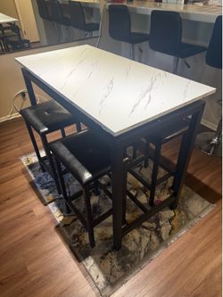Table with 4 stools
