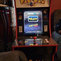 1up Pac Man Arcade Game 